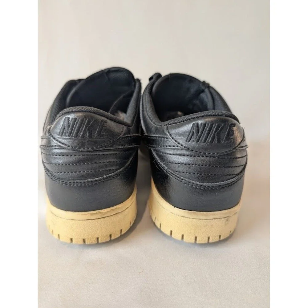 Nike Dunk Low Mens Black Sneakers Size 10 Casual Streetwear Shoes